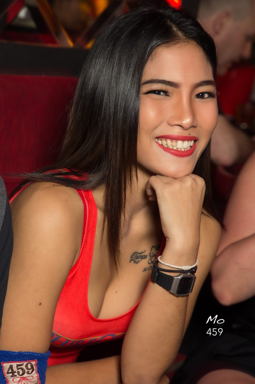 Hot Thai babe from Sapphire Club, Pattaya