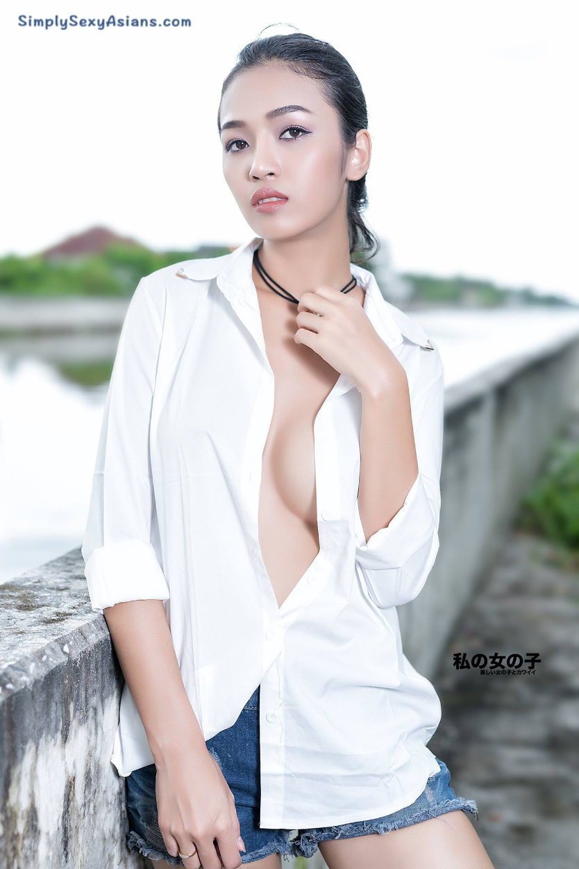 Darunee Srimuang Hot Photo 001